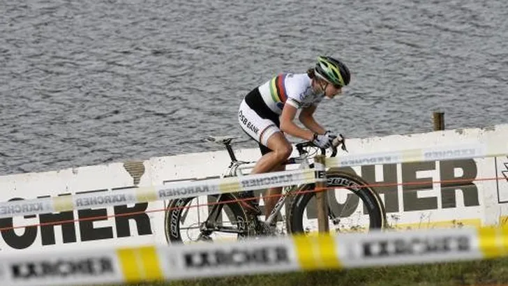 Nys en Vos winnen in Gieten