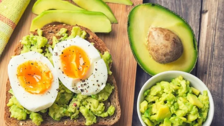 Wat het eten van één avocado per dag met je lichaam doet