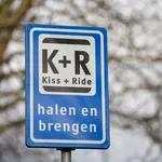 Kiss + Ride