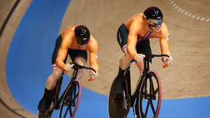 Harrie Lavreysen olympisch kampioen op de sprint, zilver voor Hoogland