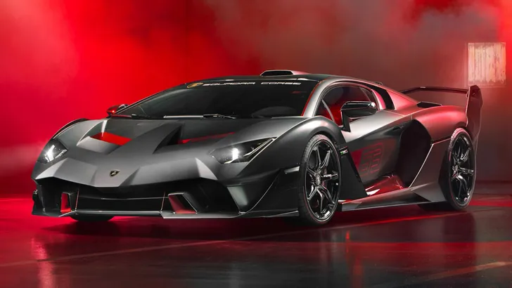 ZIEN: de Lamborghini SC18 Alston is supercar voor op de weg