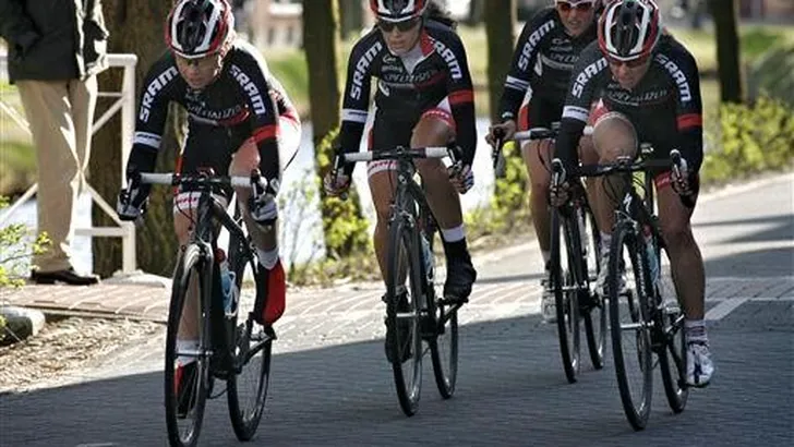 Team Specialized DPD SRAM tekent nieuwe rensters