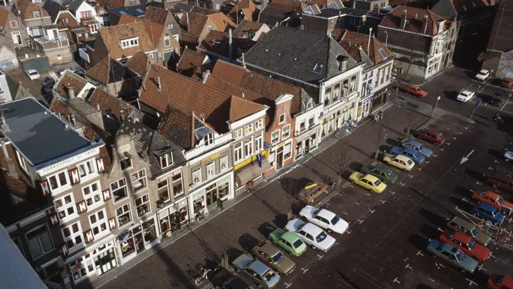 Nederlandse auto's verloren in vijftig jaar massaal hun kleur, deze cijfers laten zien hoe snel het ging