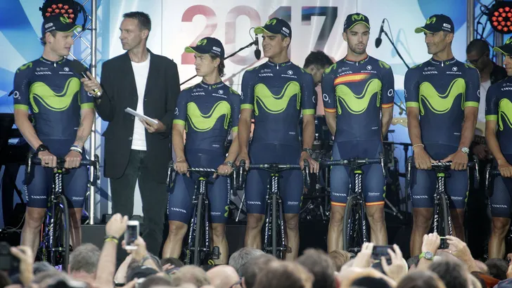 Movistar begint vrouwenteam en onthult nieuwe tenue  