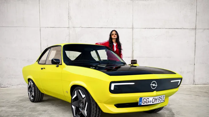 Opel Manta GSe ElektroMOD is een beetje vreemd