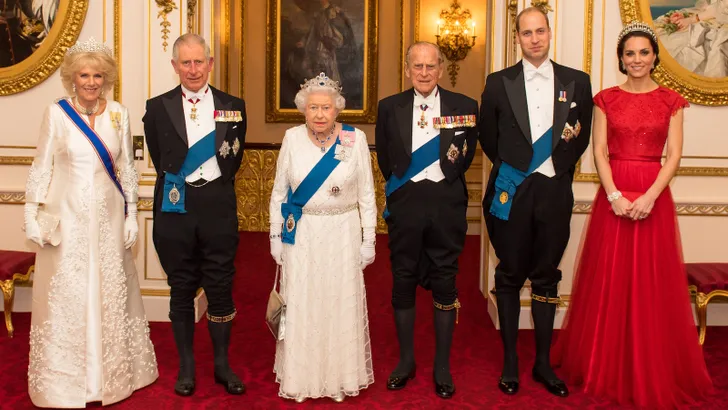 Op haar 100e geboortedag delen we 5 intieme citaten over Queen Elizabeth. Een onthullend portret van de vrouw achter de kroon.