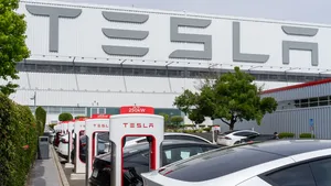 Tesla bouwt na stoppen met Model S en Model X fabriek in Californië volledig om voor massaproductie van robots