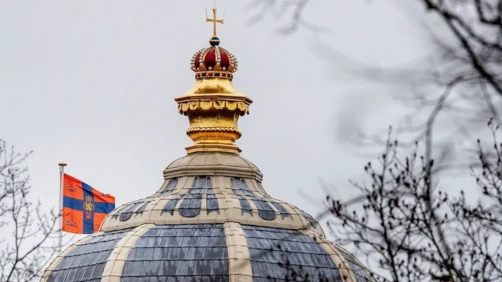 Het is officieel, Oranjes wonen nu in paleis!