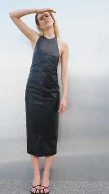 H&M Low-back halterjurk – € 34,99