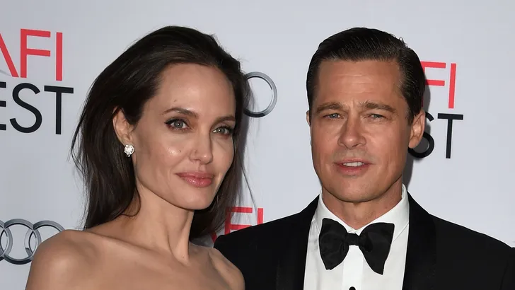 Brangelina's kinderen zien Angelina's bodyguards meer dan Brad