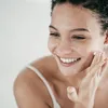 Deze vijf ingrediënten in huidverzorging voorkomen fijne lijntjes
