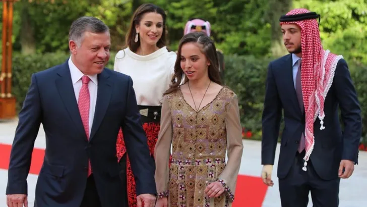 Sweet sixteen voor prinses Salma van Jordanië 
