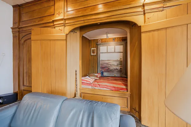 Bedstede in zitkamer