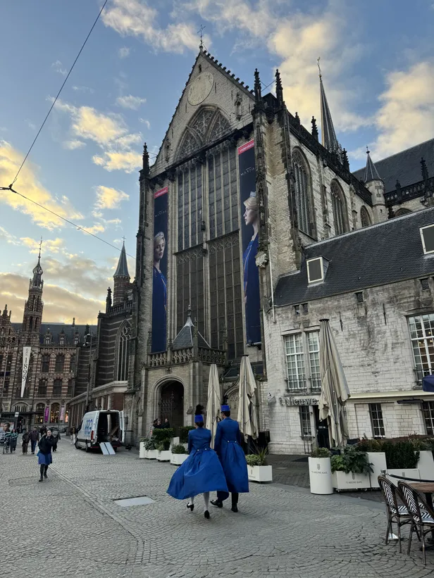 De nieuwe kerk was het decor voor de première van Máxima seizoen 2