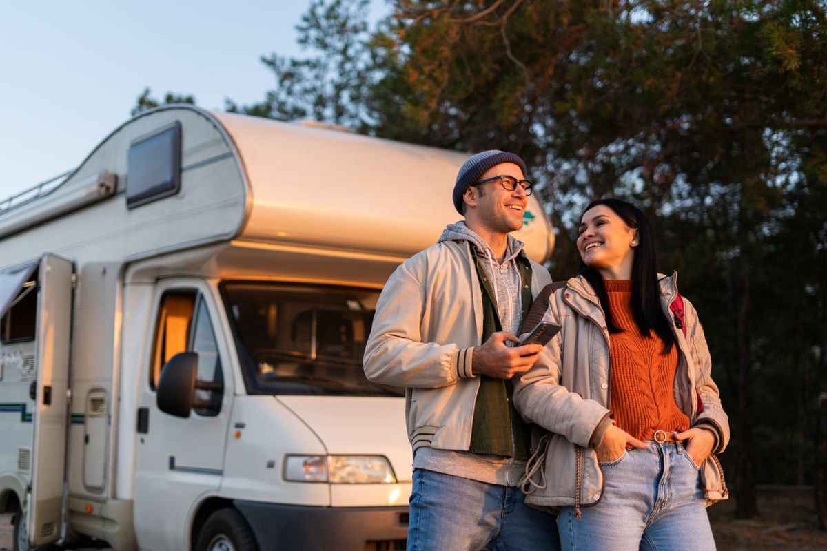Zon, bergen en eindeloze vrijheid: de 5 ultieme routes voor jouw campertrip