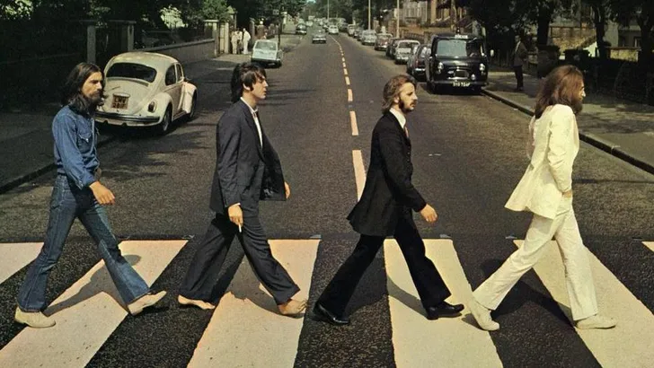 Deze foto van The Beatles zag je nog nooit