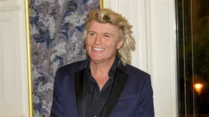 Hans Klok haalt uit