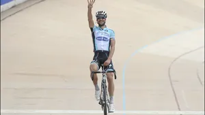 Retro: Tom Boonen evenaart record De Vlaeminck in Roubaix 2012