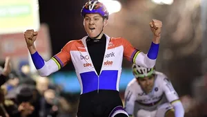 "Van der Poel en Van Aert rijden elkaar in de vernieling"