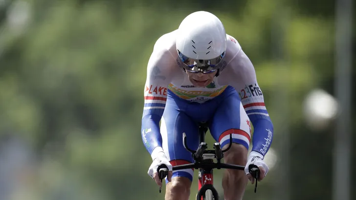 Voormalig Nederlands kampioen tijdrijden op brutale wijze beroofd van fiets