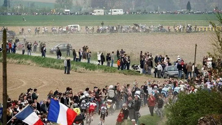 Parijs-Roubaix met drie Nederlandse teams