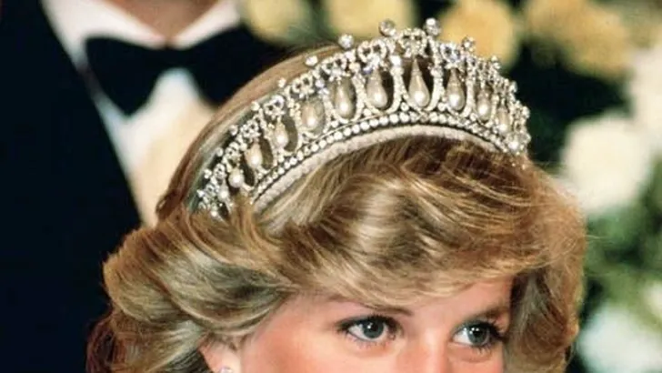 Diana’s iconische jurk wordt opnieuw geveild