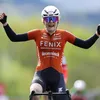 📸 Van Vleuten zat in haar zetel en zag dat het goed was, Pieterse over haar tips voor Waalse Pijl: 'Het was bijna een boek, haha'  | Wieler Revue